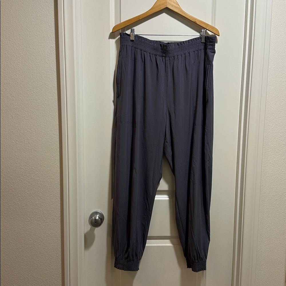 Athleta Savannah jogger light purple size 16